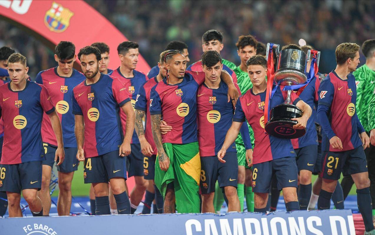 包含莱万多夫斯基巅峰对决，Ming与70激战利物浦分钟，连败胜负难料！的词条